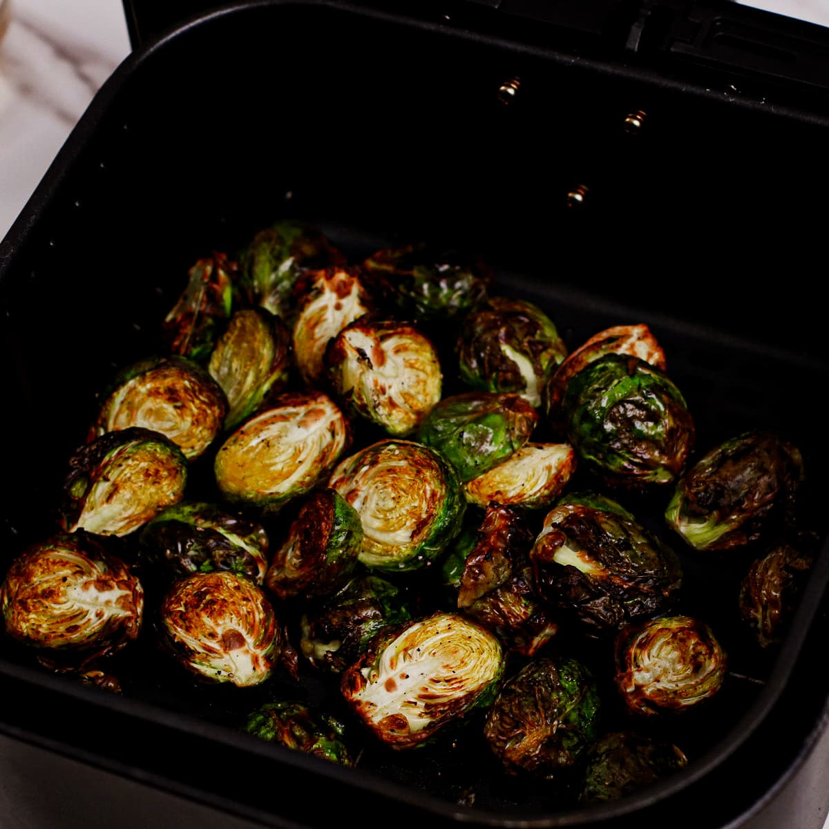 Roasted brussels sprouts in air fryer