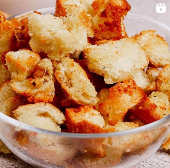 Instagram reel - air fryer croutons recipe
