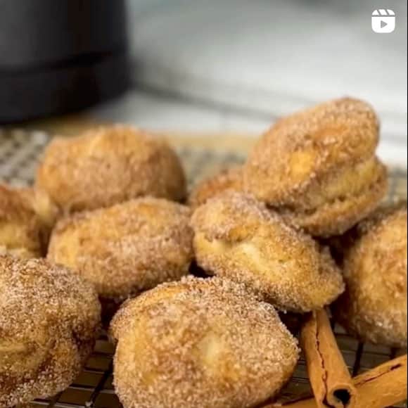 Instagram reel banana donuts