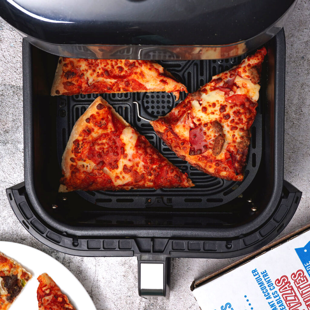 Air frying leftover pizza slices