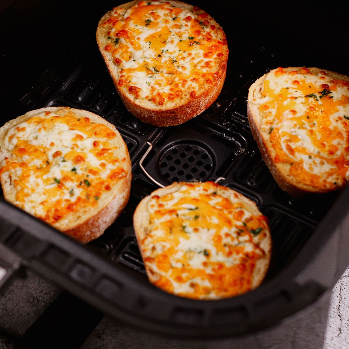 Cooking cheese toasts in air fryer