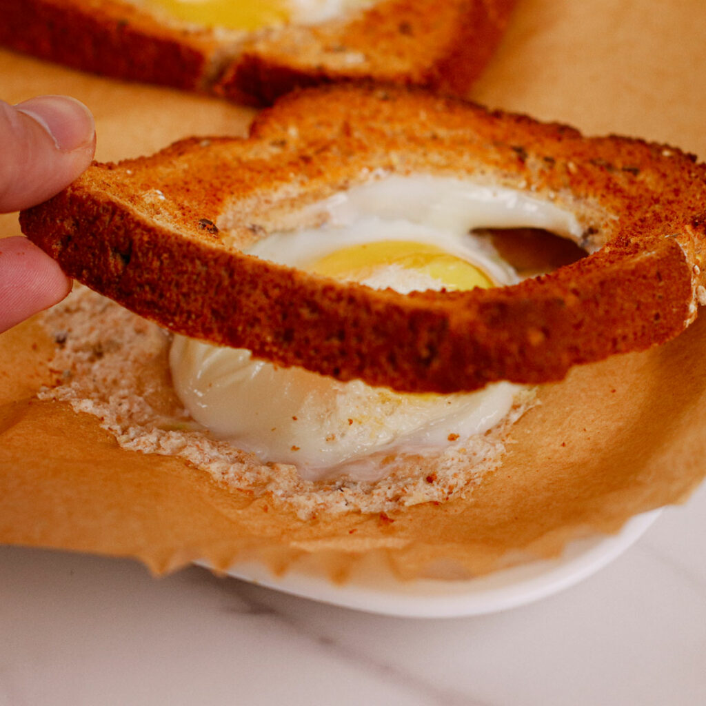Egg toasts with a hole