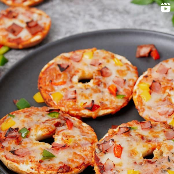 Instagram Reel - pizza bagels in air fryer