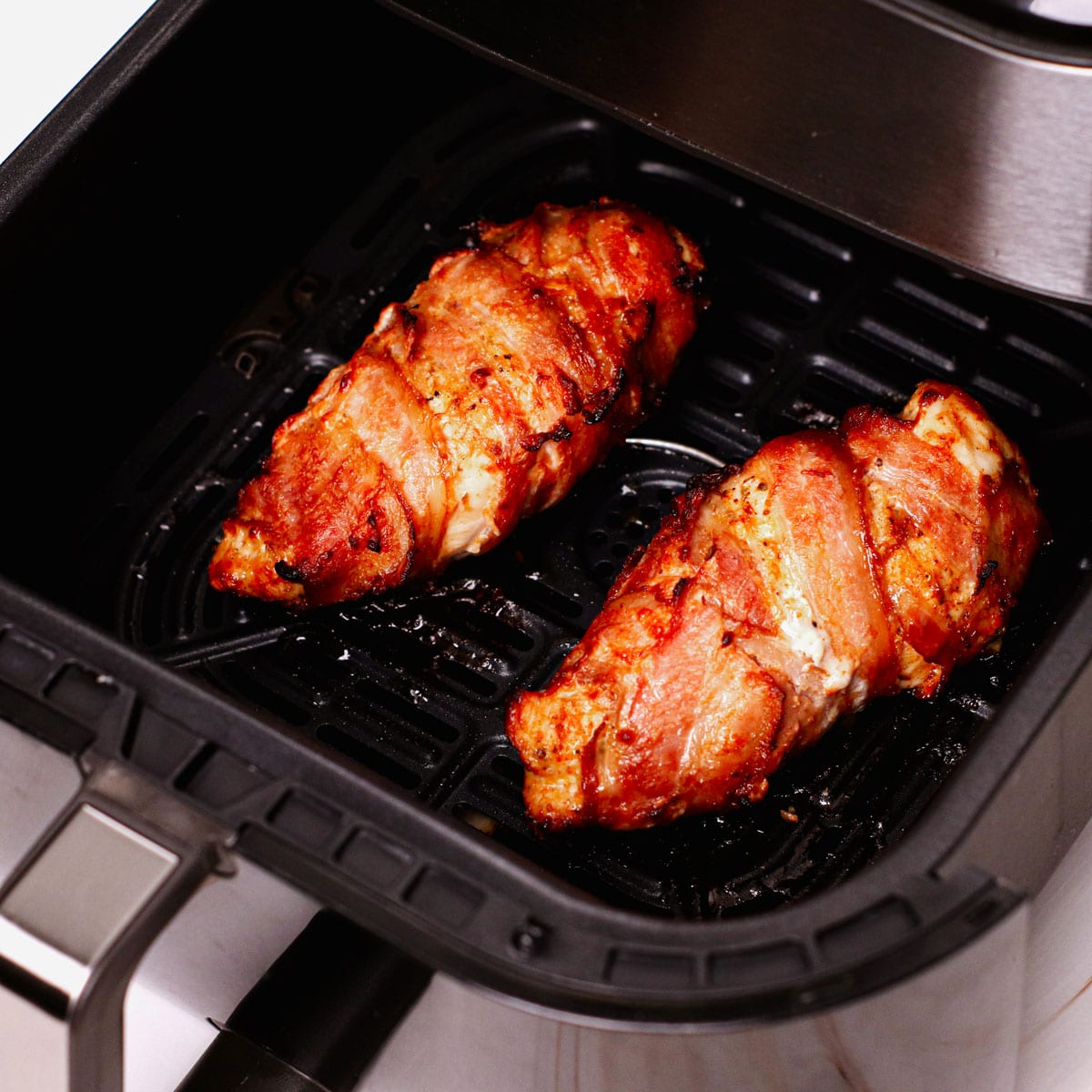 Cooking bacon wrapped chicken breast in air fryer