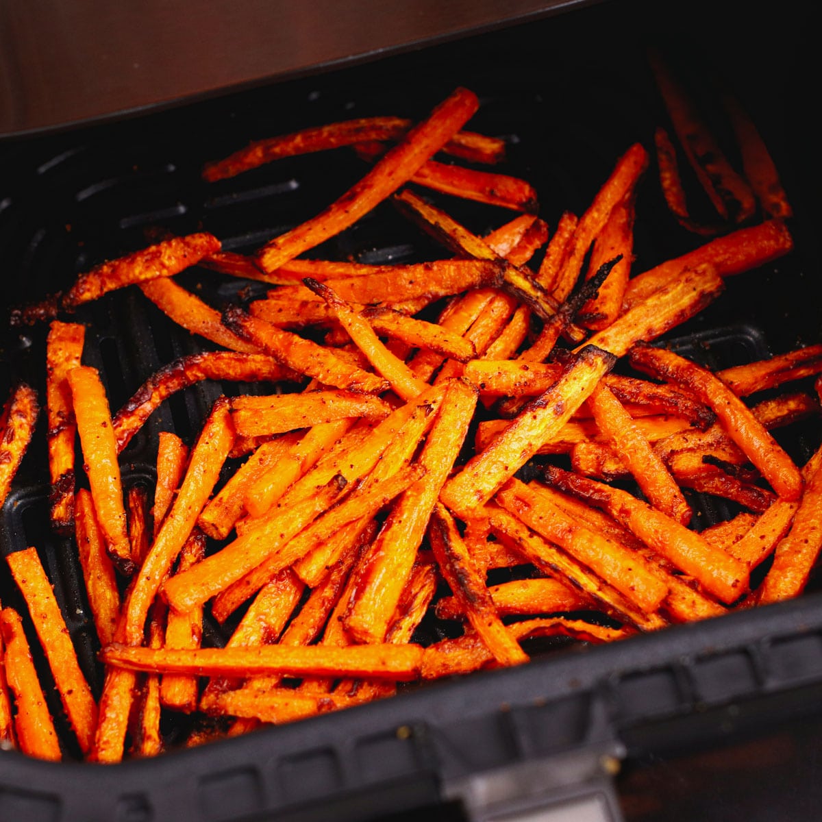 Roasting carrot fries in air fryer