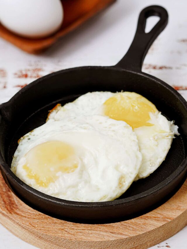 Air Fryer Eggs (Sunny-Side Up)