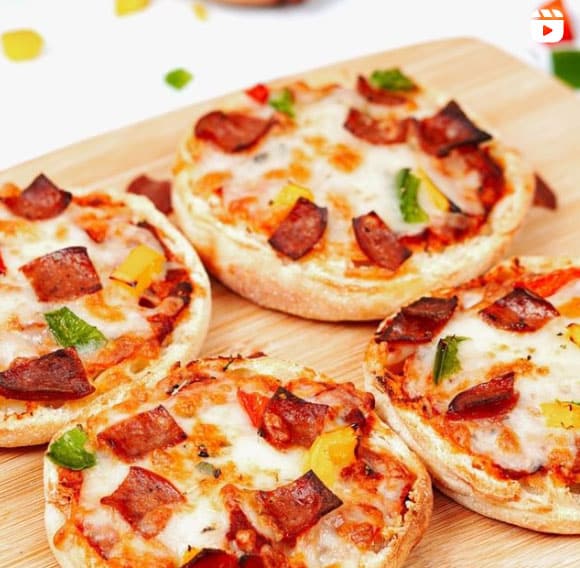 Instagram Reel - Air Fryer English Muffin Pizza