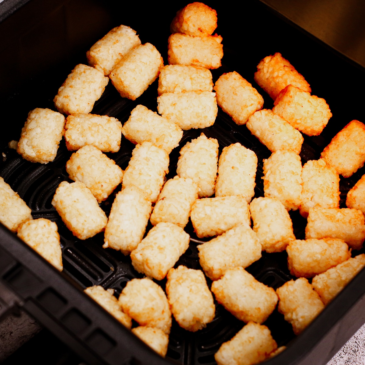 Cooking a pound of frozen tater tots in air fryer